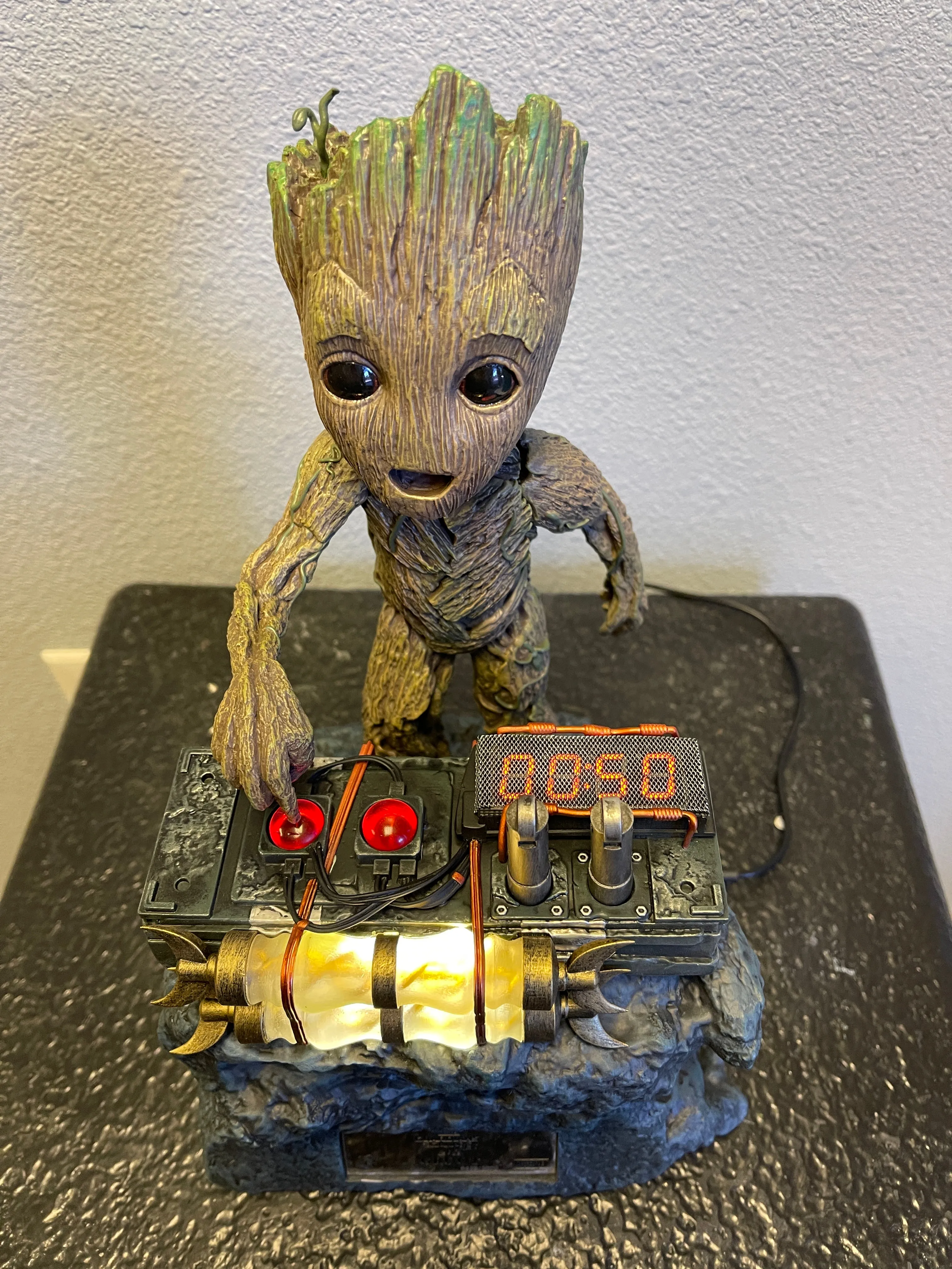 Guardians of the Galaxy Vol. 2 Baby Groot Master Craft Table Top Statue