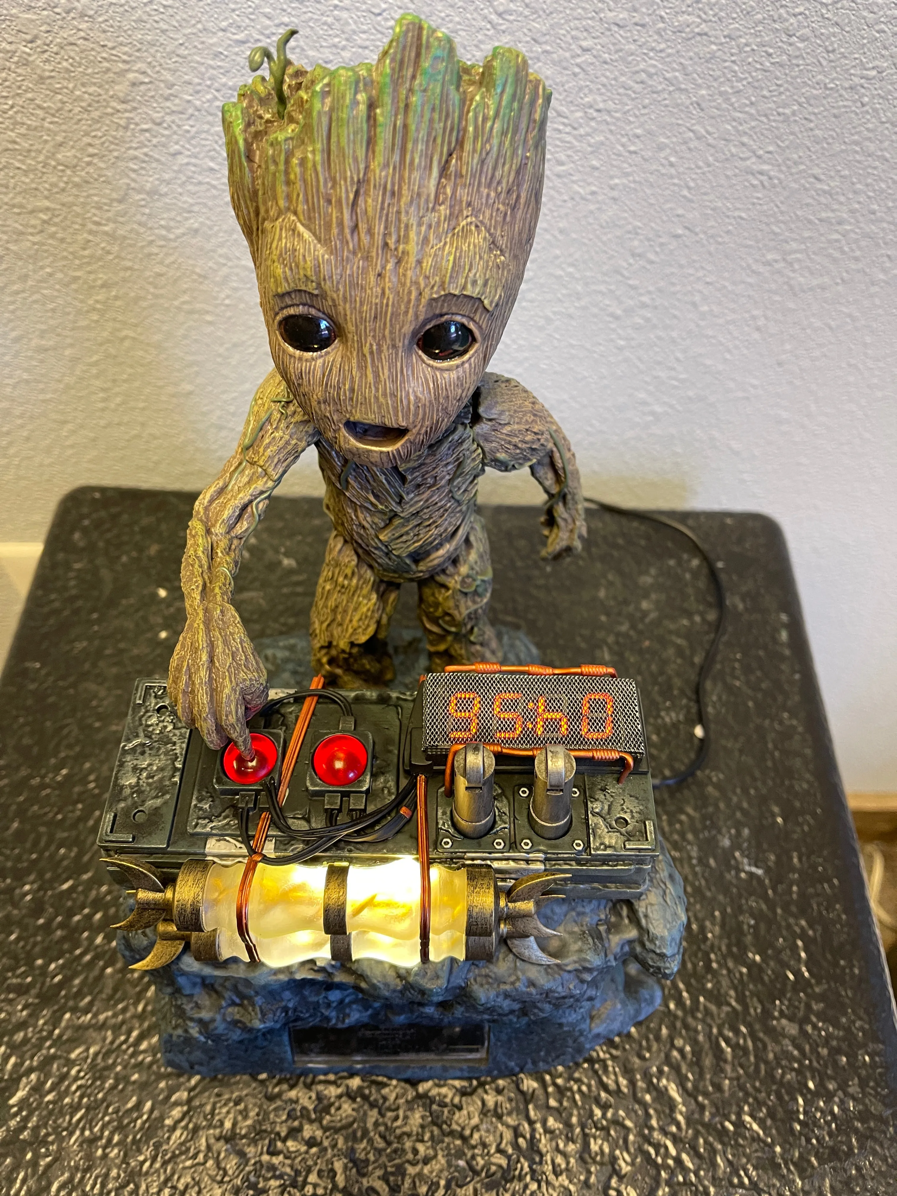 Guardians of the Galaxy Vol. 2 Baby Groot Master Craft Table Top Statue