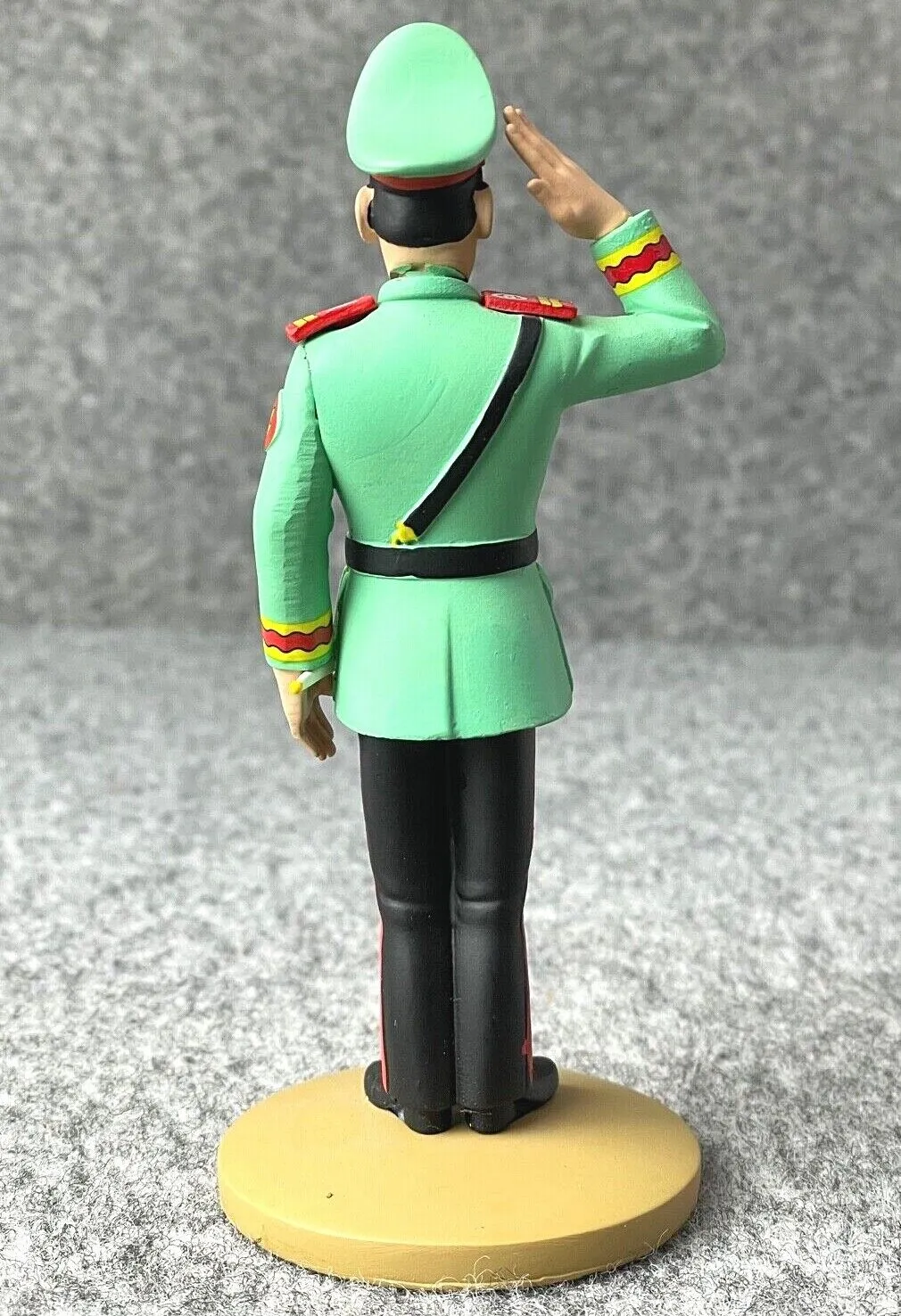 Tintin Figurine Officielle # 92 Colonel Alvarez - Picaros Herge Resin Model Figure